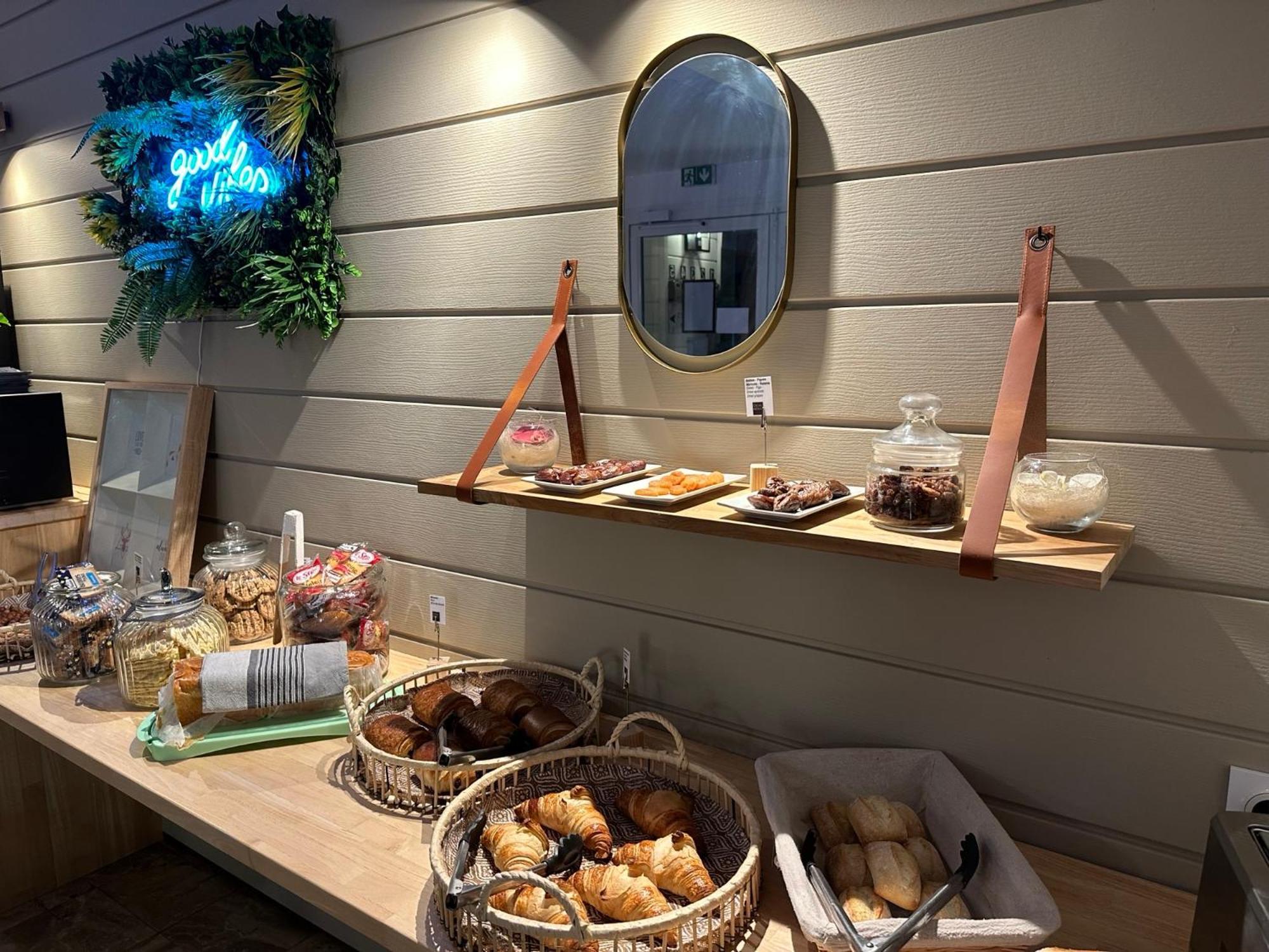 Ostal Pau Universite - Sure Hotel Collection By Best Western Exterior photo